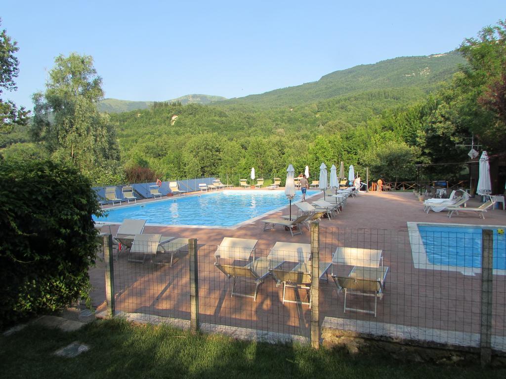 Albergo Lago Verde เพนนาบิลลิ ภายนอก รูปภาพ